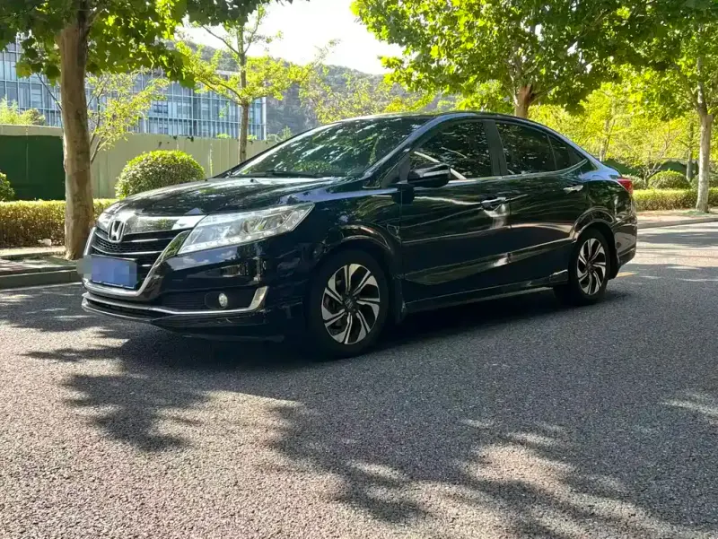 Honda Crider Honda Crider 2016 1.8L CVT Luxury Edition, 2018 — фото 1