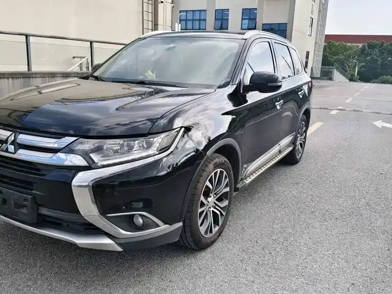 Mitsubishi Outlander, 2017