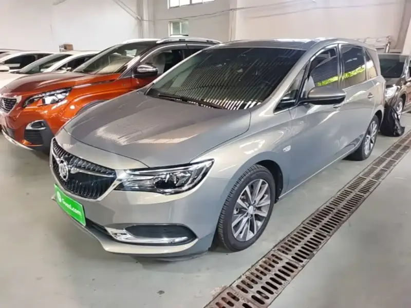 Buick GL6 Buick GL6 2018 18T 6 seats Premium Type, 2018 — фото 1