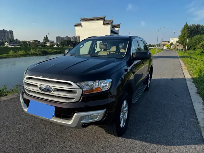 Ford Everest, 2016