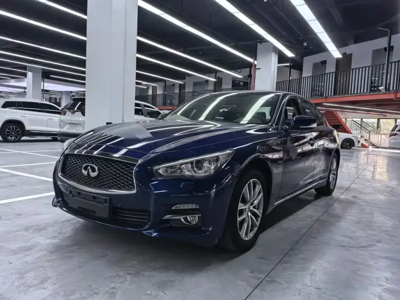 Infiniti Q50L, 2017