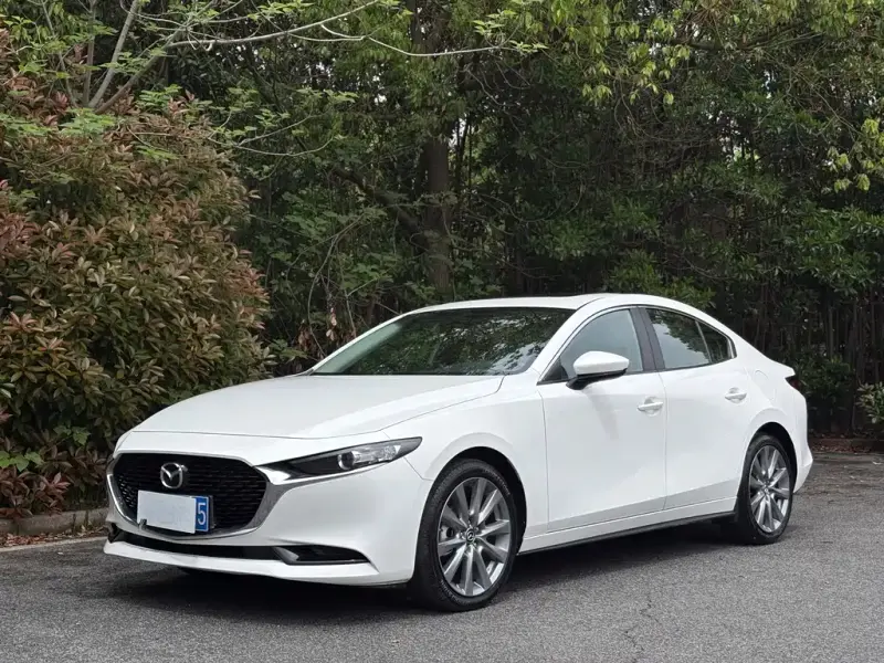 Mazda 3 Axela, 2024