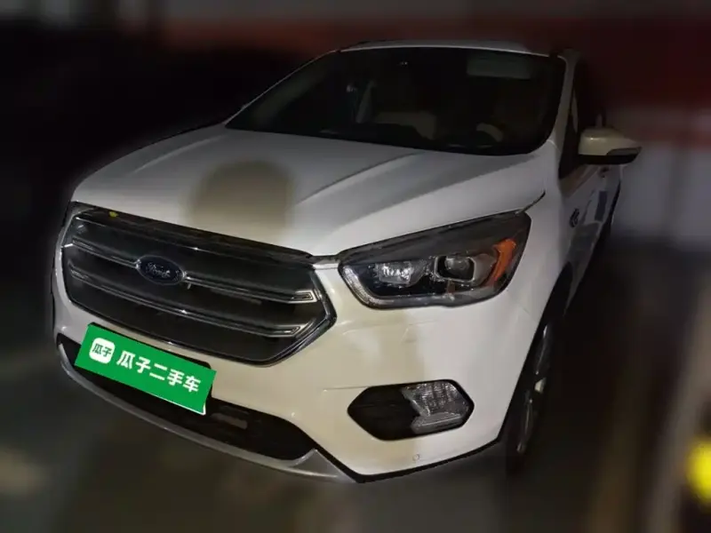 Ford Kuga Ford Kuga 2017 EcoBoost 245 4WD Premium Wing Type, 2016 — фото 1