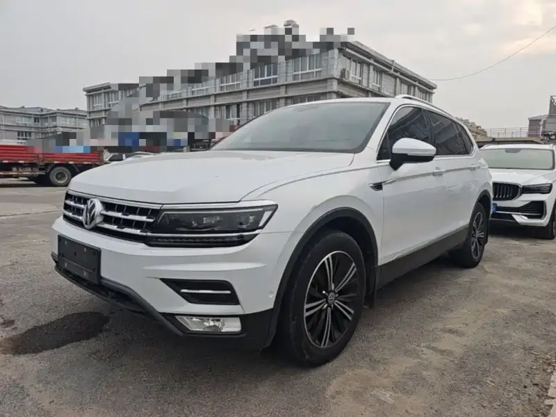 Volkswagen Tiguan L, 2017