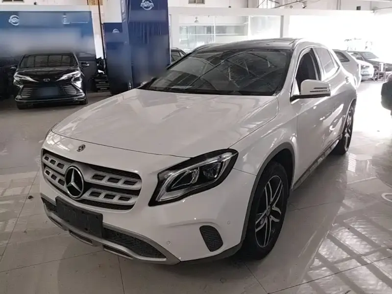 Mercedes-Benz GLA, 2017