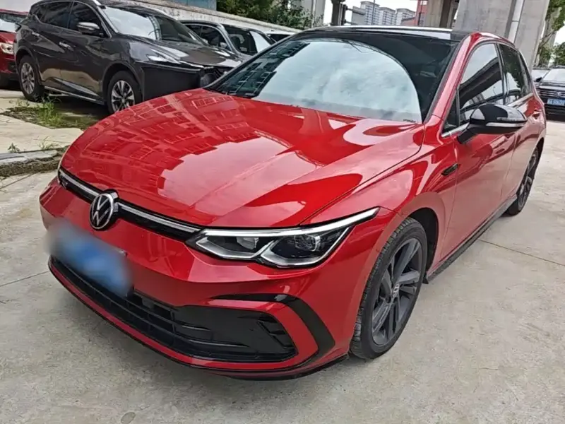 Volkswagen Golf, 2024