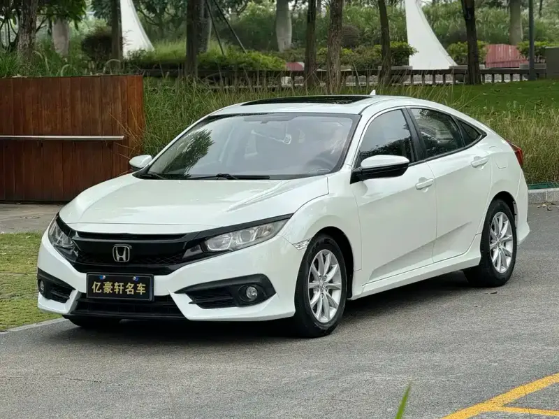 Honda Civic Honda Civic 2016 180TURBO CVT Comfort Edition, 2017 — фото 1