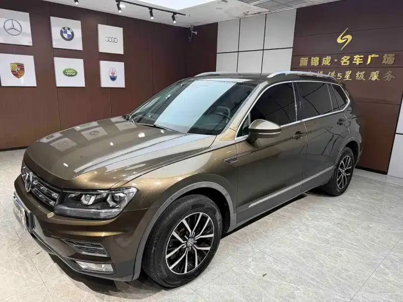 Volkswagen Tiguan L, 2018