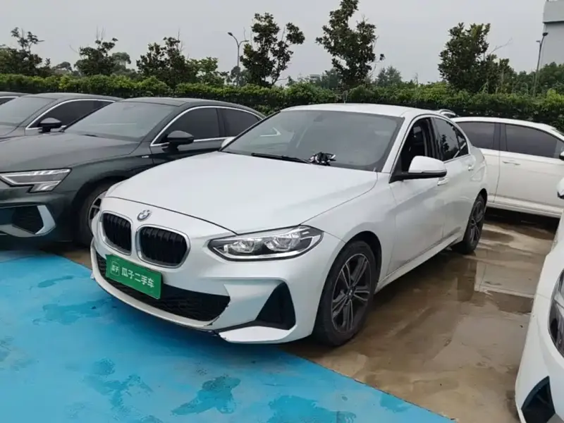 BMW 1 Series, 2022