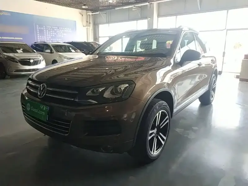 Volkswagen Touareg, 2015