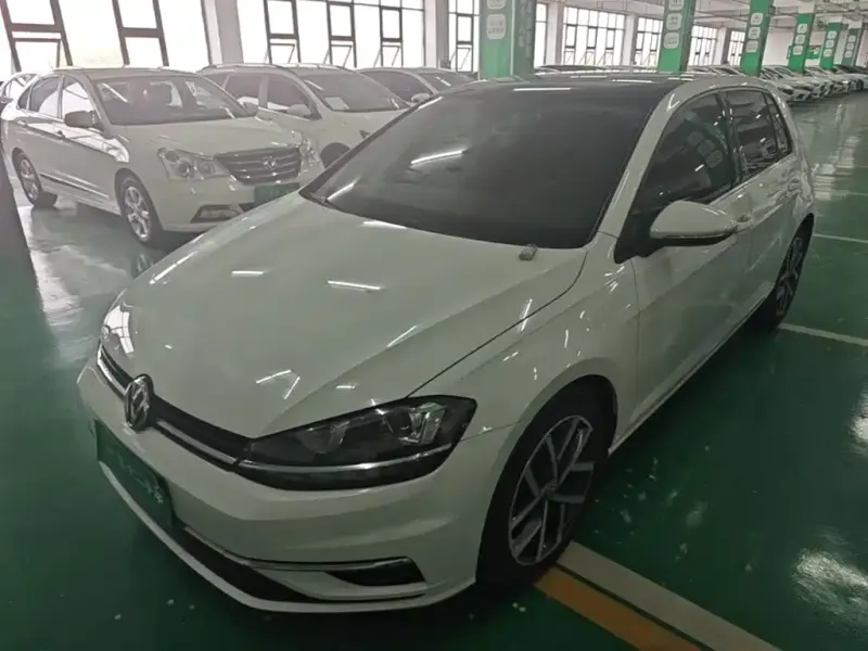 Volkswagen Golf, 2020