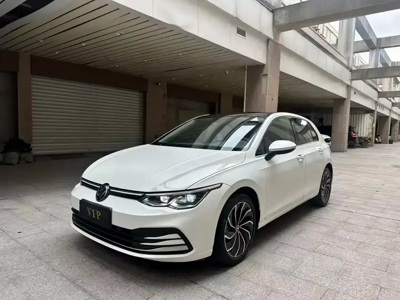 Volkswagen Golf, 2021