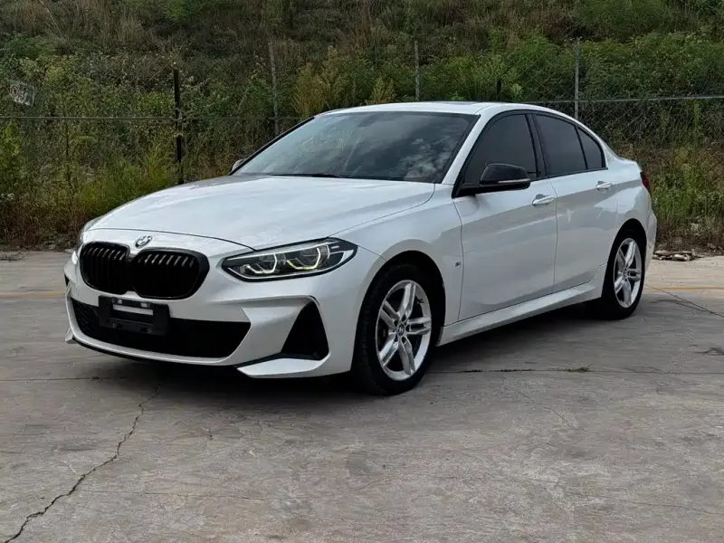 BMW 1 Series, 2021