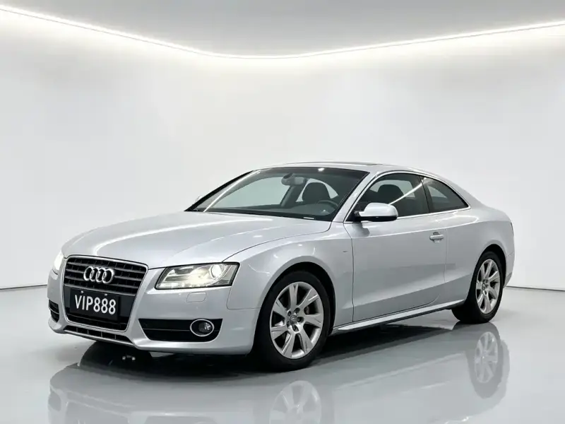 Audi A5 (Import), 2011