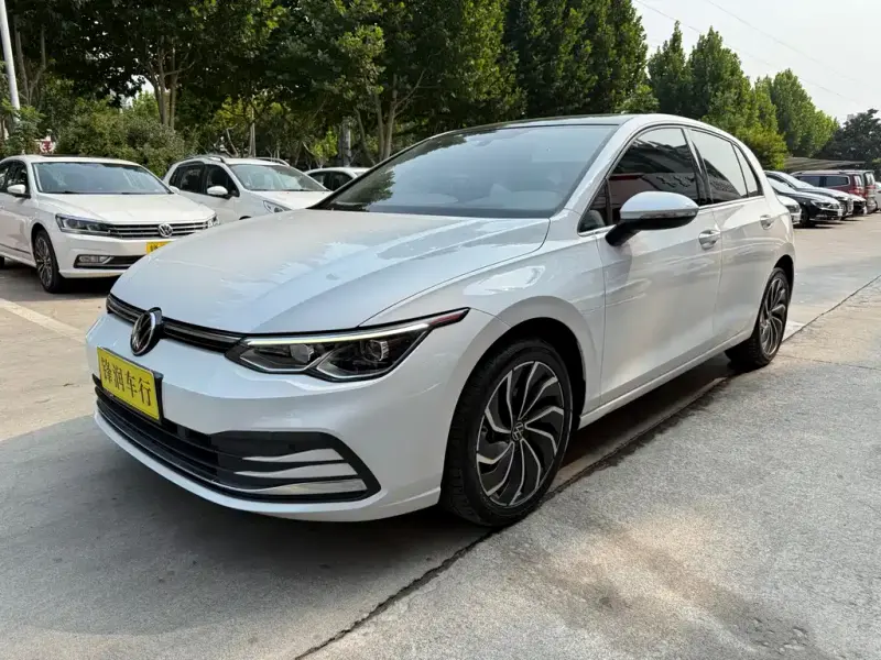 Volkswagen Golf, 2021