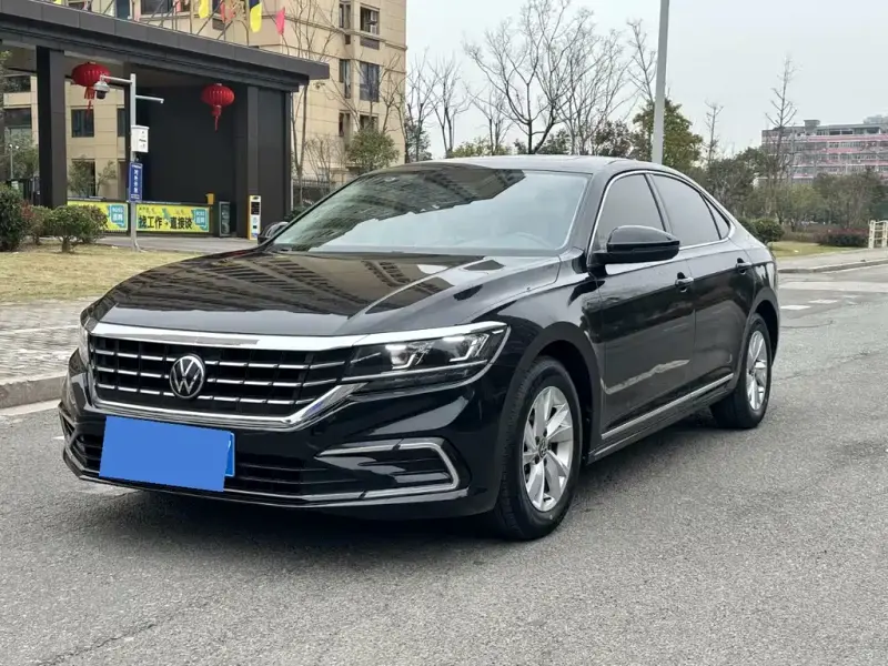 Volkswagen Passat, 2022