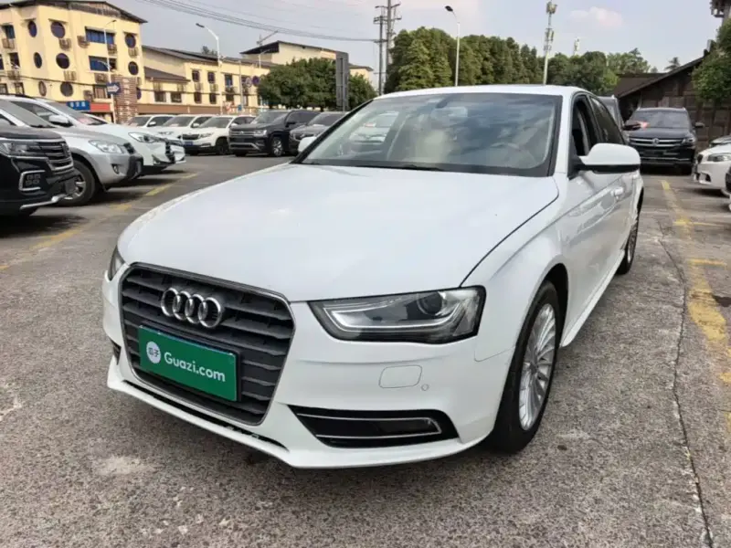 Audi A4L, 2014