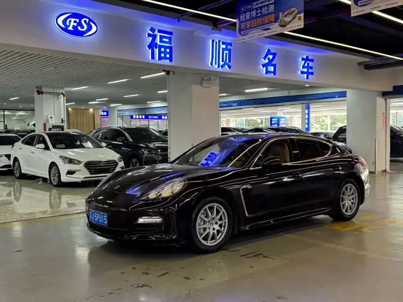 Porsche Panamera, 2011