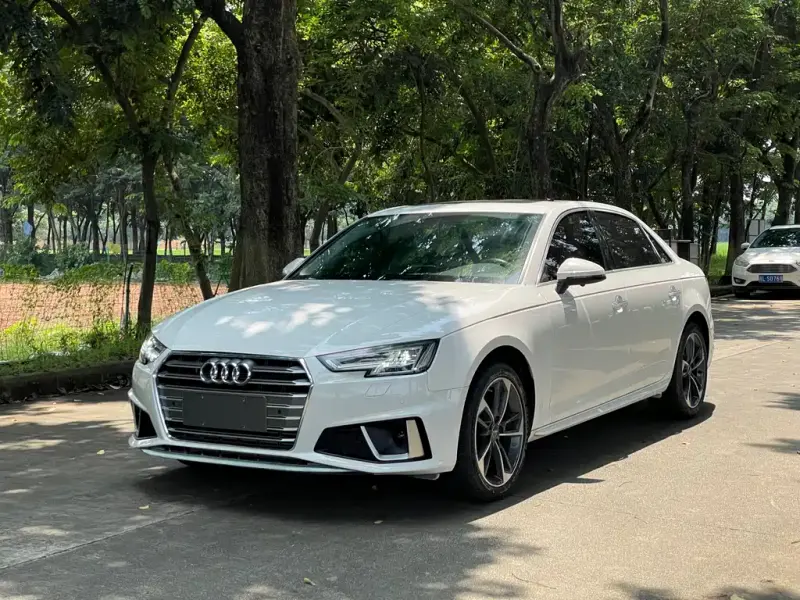Audi A4L, 2020