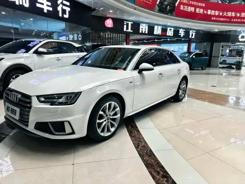 Audi A4L, 2019