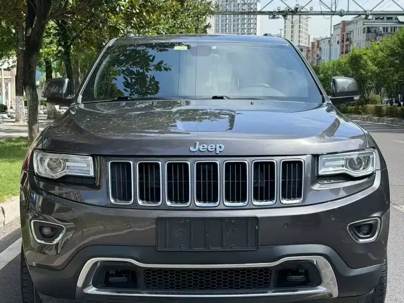 Jeep Grand Cherokee (Import), 2016