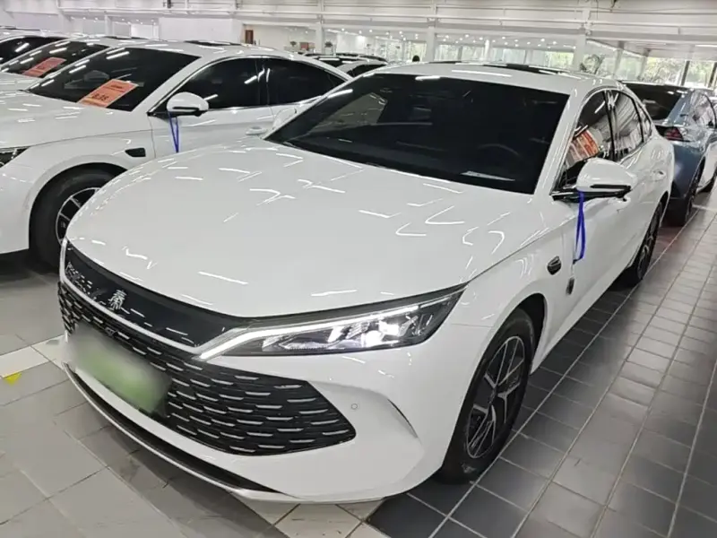 BYD Qin L, 2025