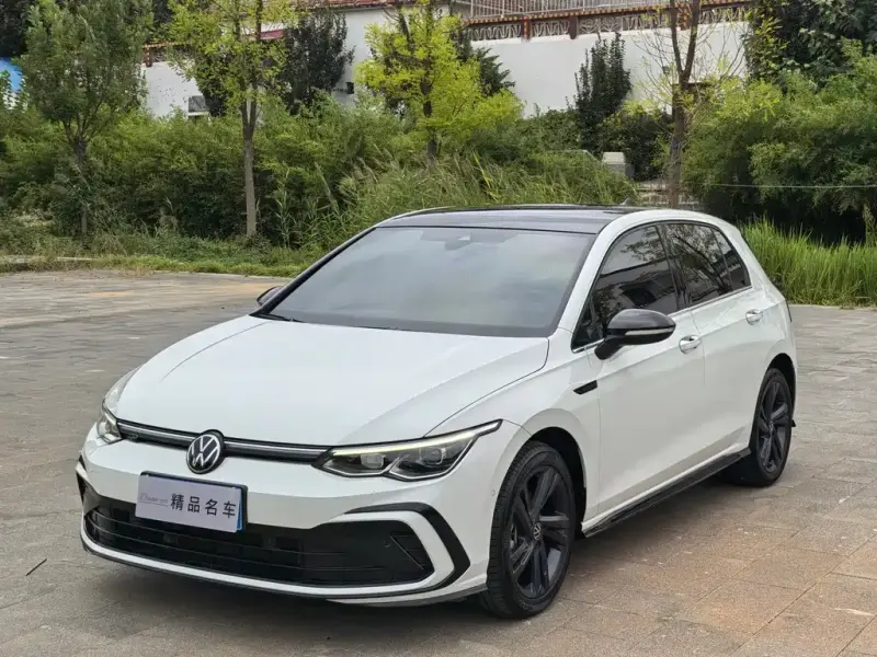 Volkswagen Golf, 2021