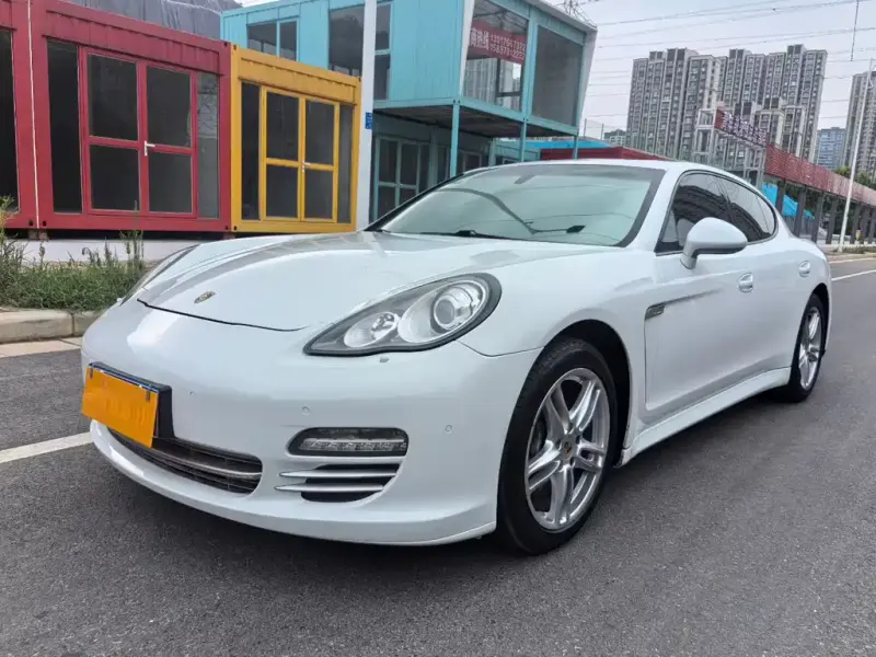 Porsche Panamera, 2013