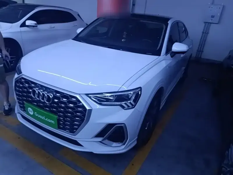Audi Q3 Sportback, 2021