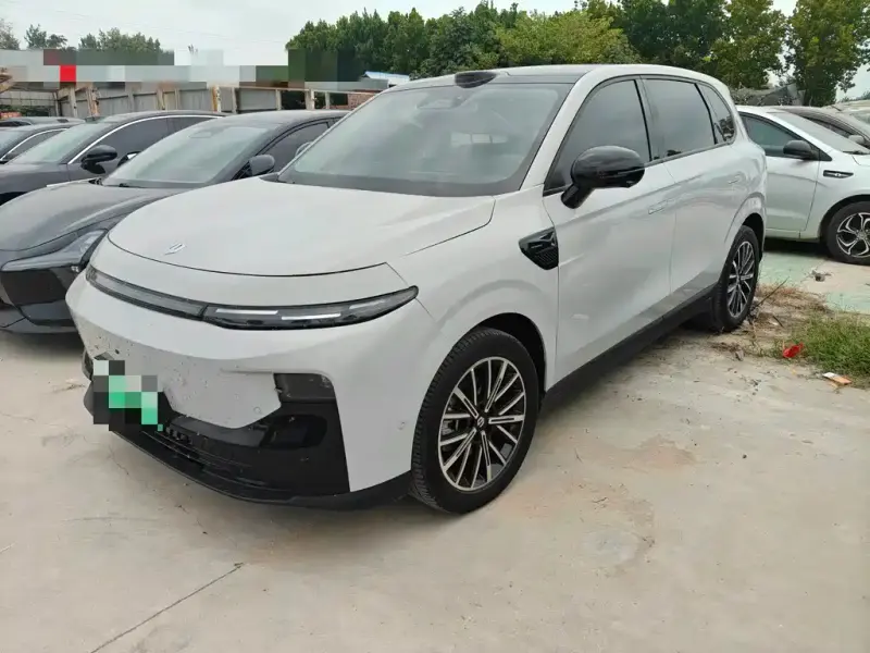 Leapmotor B10, 2025