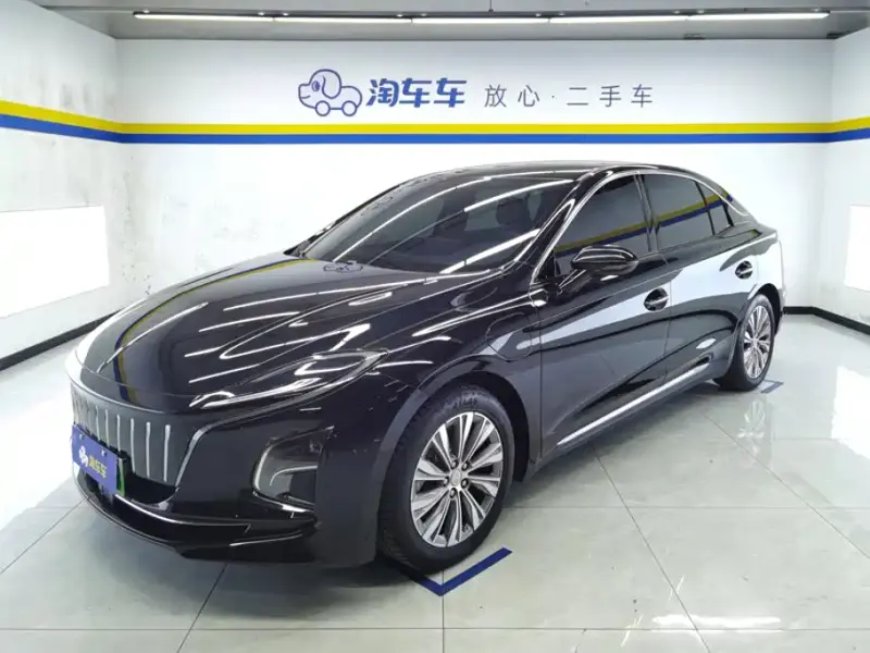 Hongqi E-QM5, 2025