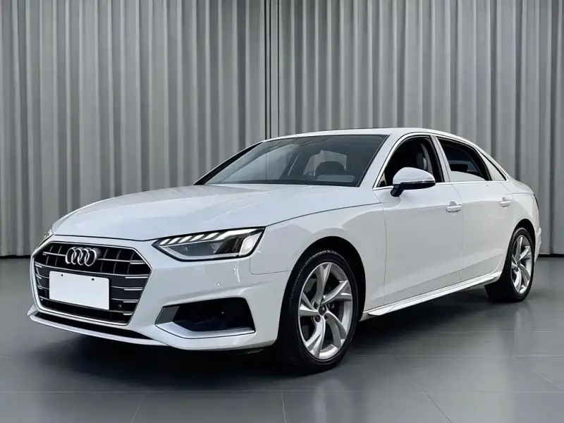 Audi A4L, 2020