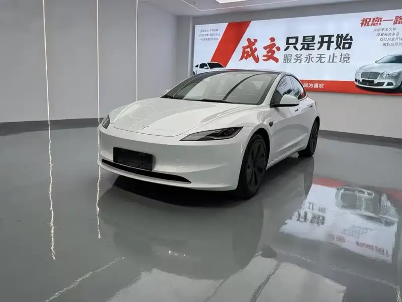 Tesla Model 3, 2024