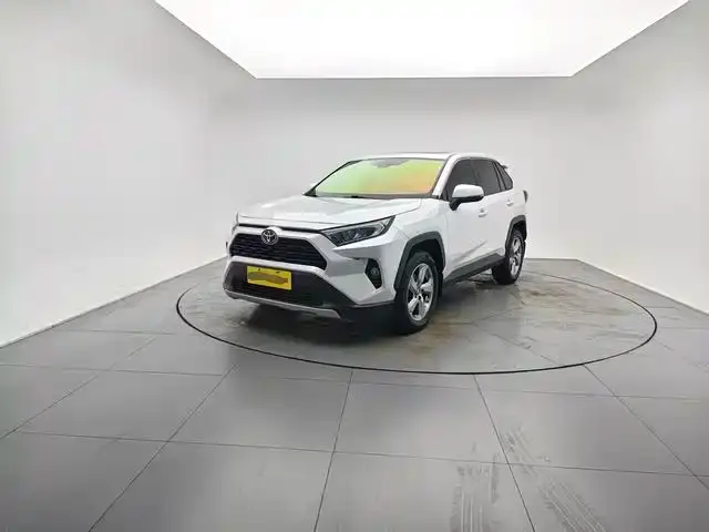Toyota RAV4, 2021