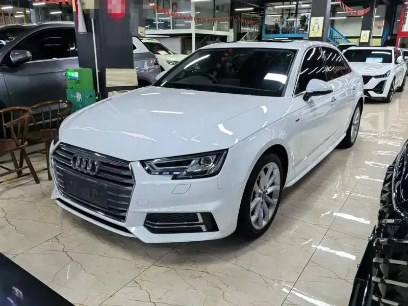 Audi A4L, 2018