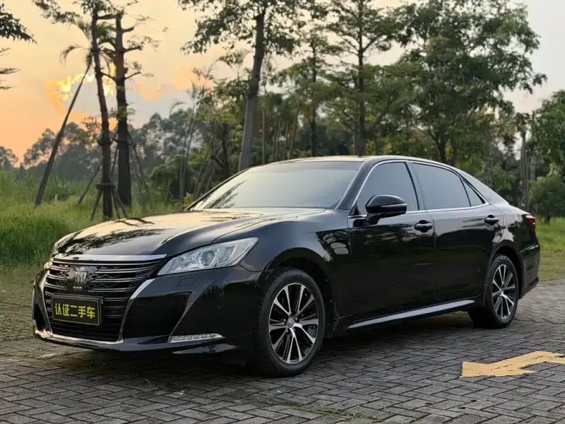 Toyota Crown, 2019
