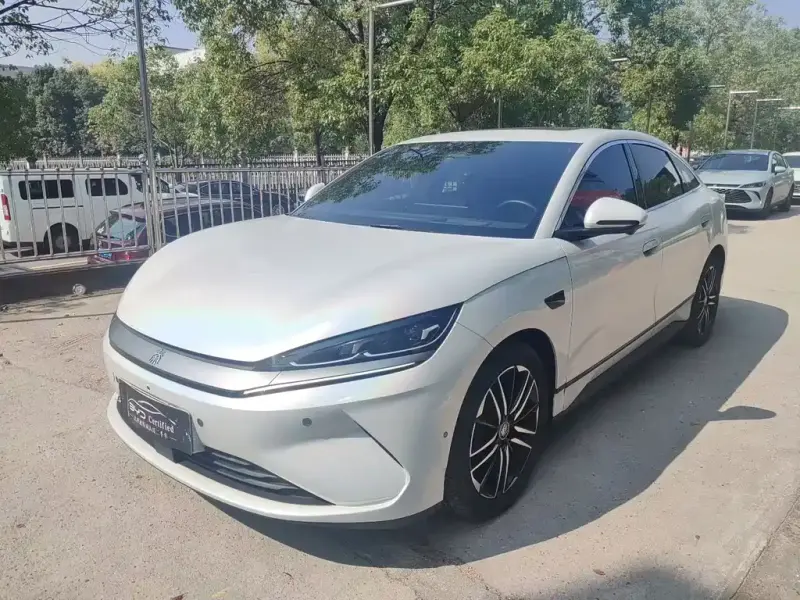 BYD Qin L, 2025