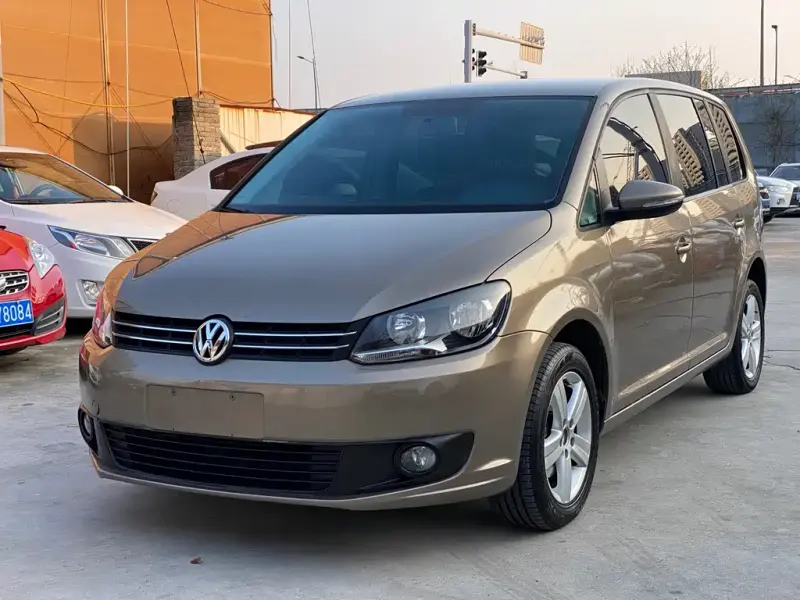 Volkswagen Touran, 2015