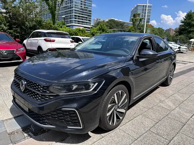 Volkswagen Passat 2023 версия рестайлинг 330TSI Starry Люкс, 2023 — фото 1