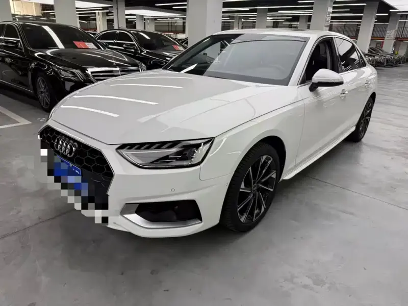 Audi A4L, 2022