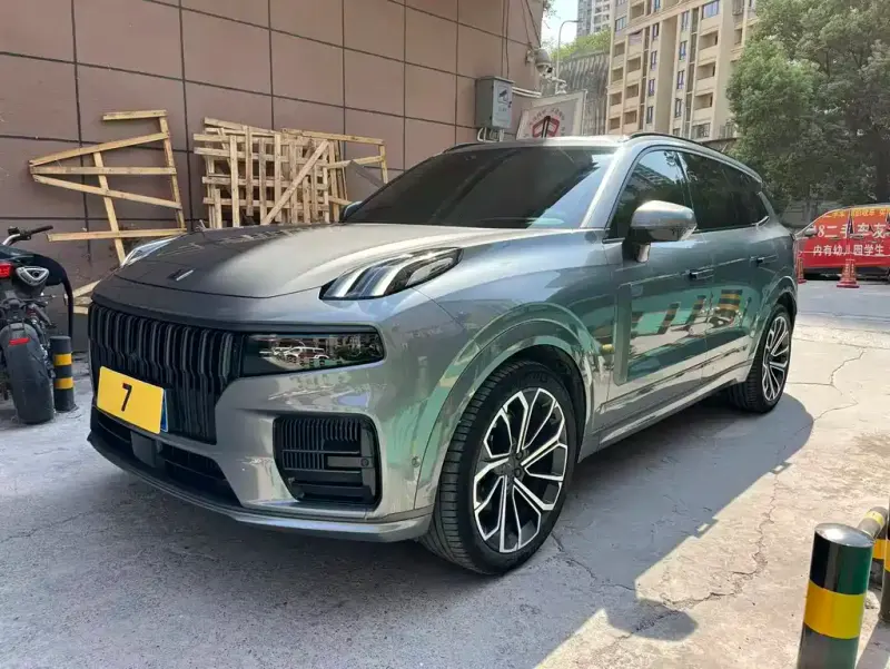 Lynk & Co 09, 2022