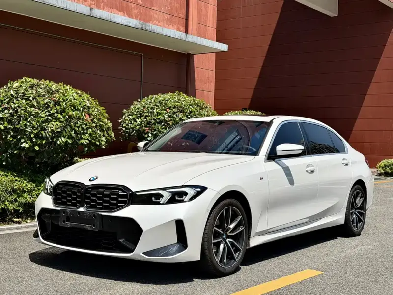 BMW 3 Series, 2023