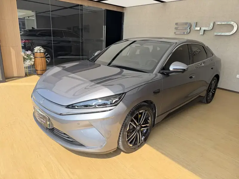 BYD Qin L, 2025