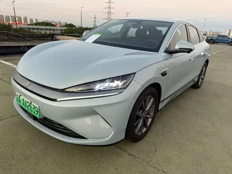 BYD Qin L, 2025