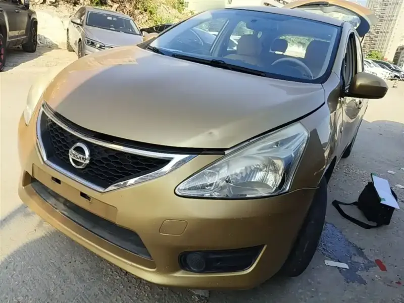 Nissan Tiida, 2015