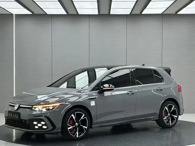 Volkswagen Golf, 2021