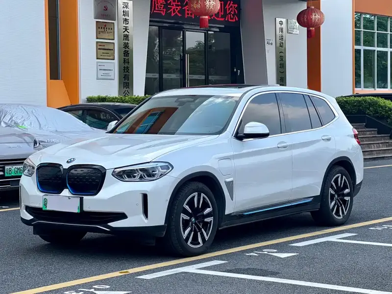 BMW iX3, 2021