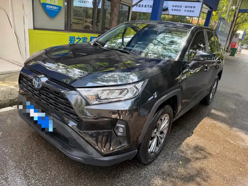Toyota RAV4, 2024
