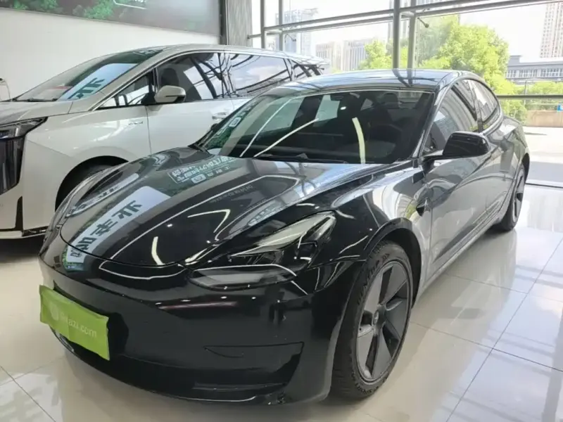 Tesla Model 3, 2022