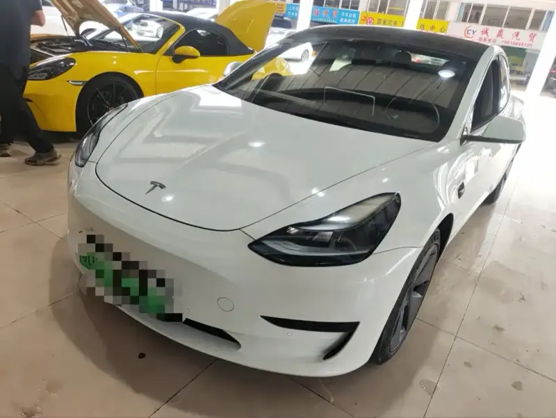 Tesla Model 3, 2021